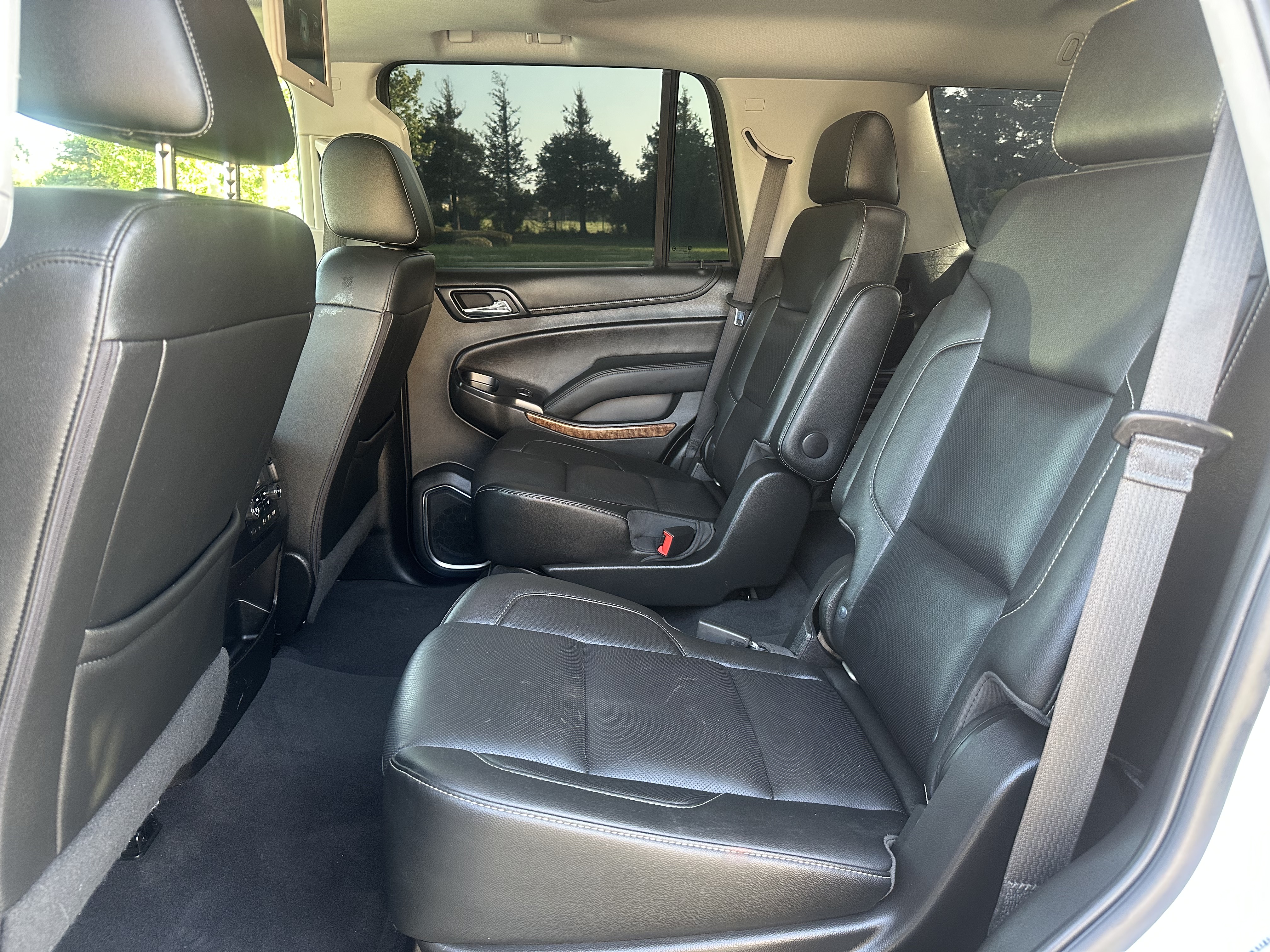 Used 2019 Chevrolet Tahoe Premier RWD image 19