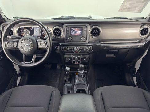 Used 2021 Jeep Wrangler Unlimited Willys image 11