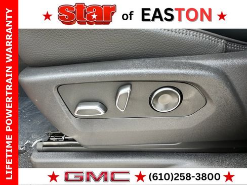 New 2025 GMC Yukon XL Denali image 14