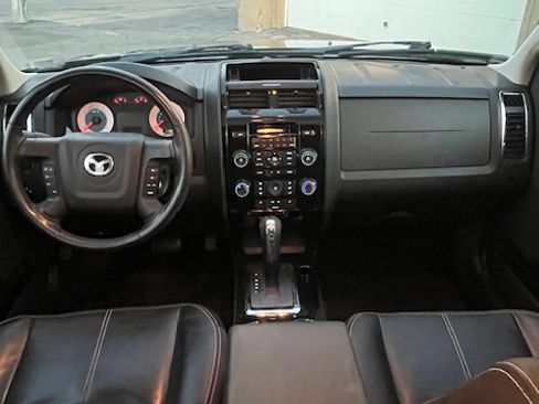 Used 2011 MAZDA Tribute s Grand Touring image 4