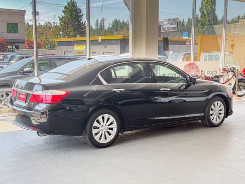 Used 2015 Honda Accord EX-L V6 Sedan image 4