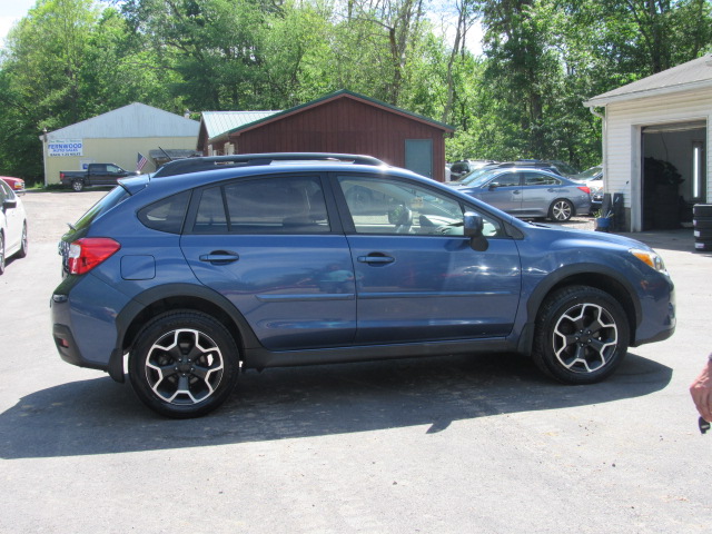 Used 2013 Subaru XV Crosstrek 2.0i Premium AWD/4WD image 11