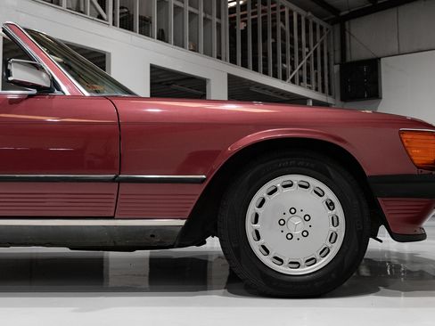 Used 1989 Mercedes-Benz 560 SL image 20