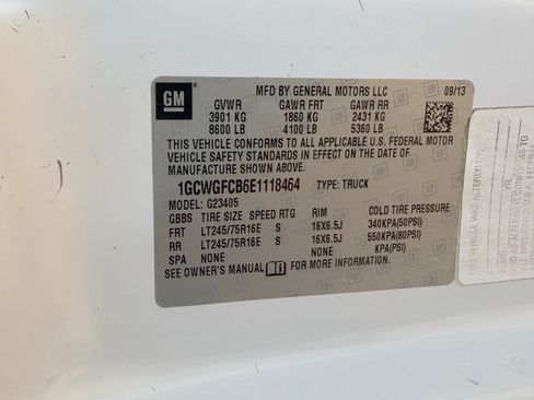 Used 2014 Chevrolet Express 2500 RWD image 28