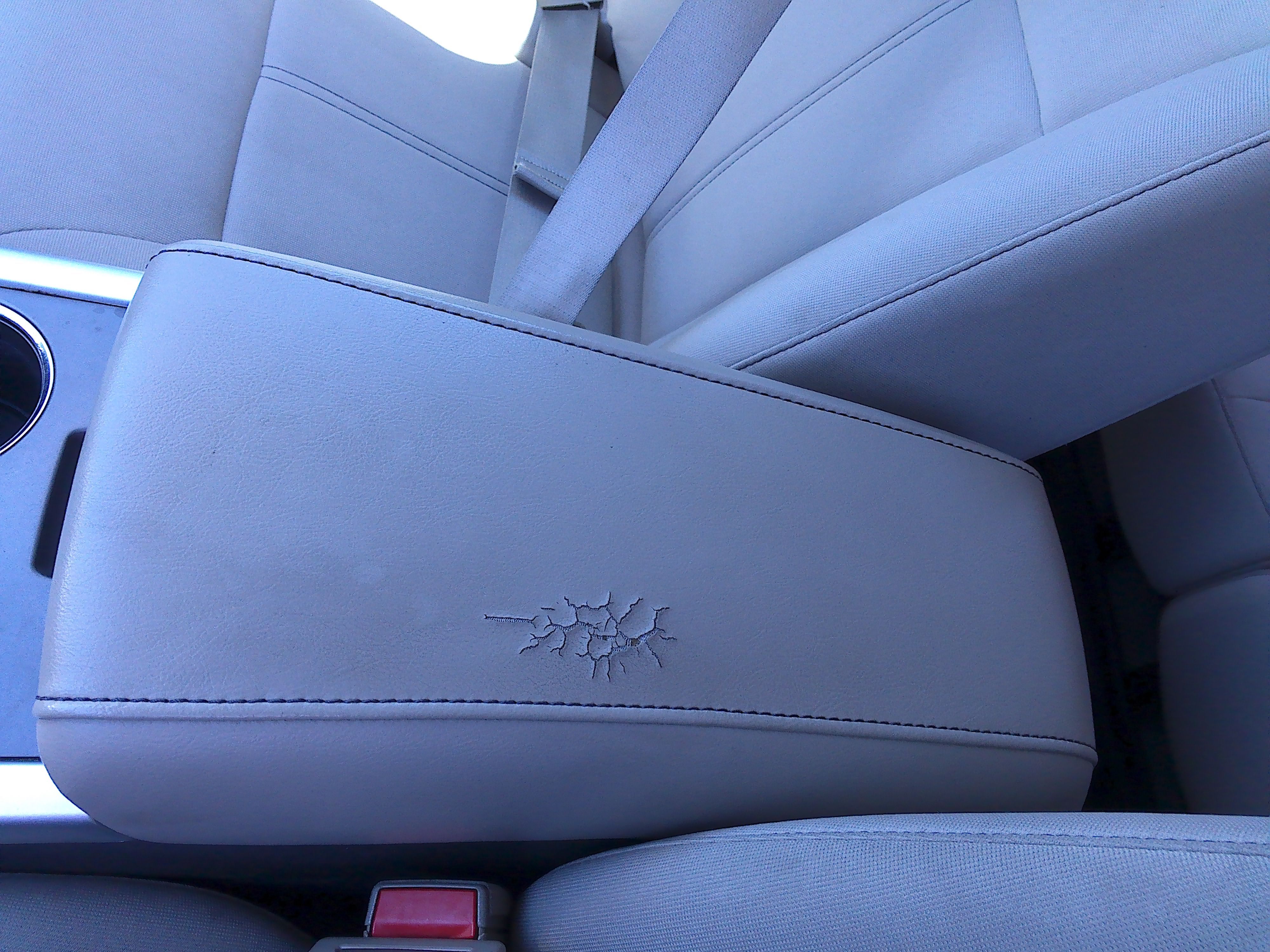 Used 2012 Ford Edge SE FWD image 19