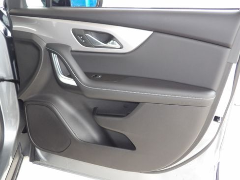 Used 2024 Chevrolet Blazer FWD LT w/ 2LT image 24