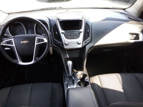 Used 2015 Chevrolet Equinox LT image 4