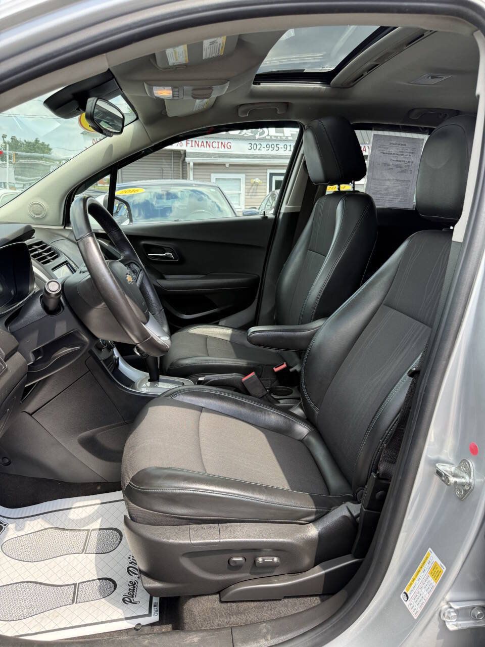 Used 2016 Chevrolet Trax LT AWD/4WD image 9