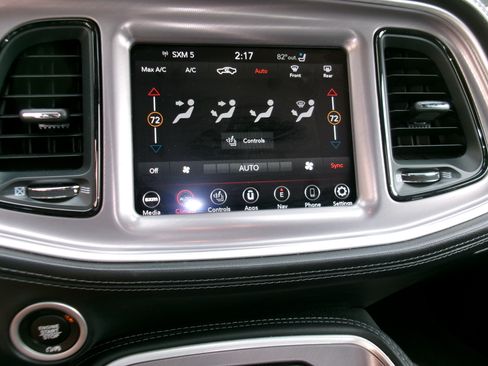 Used 2022 Dodge Challenger R/T Plus image 13