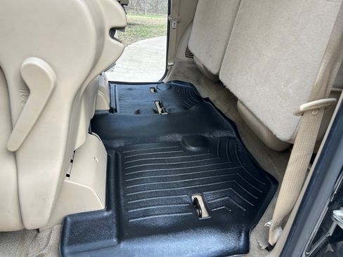 Used 2013 Cadillac Escalade ESV Premium image 21