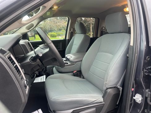 Used 2018 RAM 1500 Express image 9