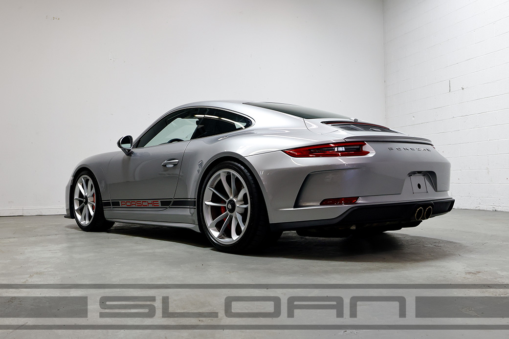 Used 2018 Porsche 911 GT3 Touring RWD image 2