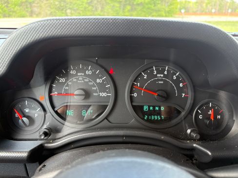 Used 2009 Jeep Wrangler Unlimited X image 14