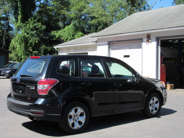 Used 2014 Subaru Forester 2.5i AWD/4WD image 8