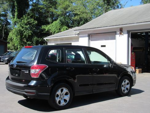 Used 2014 Subaru Forester 2.5i AWD/4WD image 8