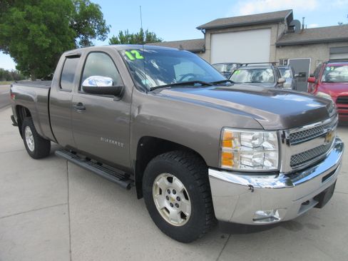 Used 2012 Chevrolet Silverado 1500 LT Z71 AWD/4WD image 2