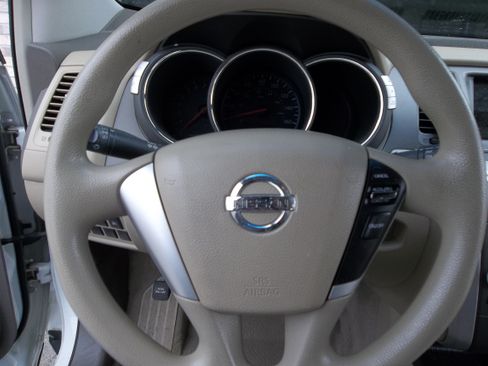 Used 2011 Nissan Murano S image 13