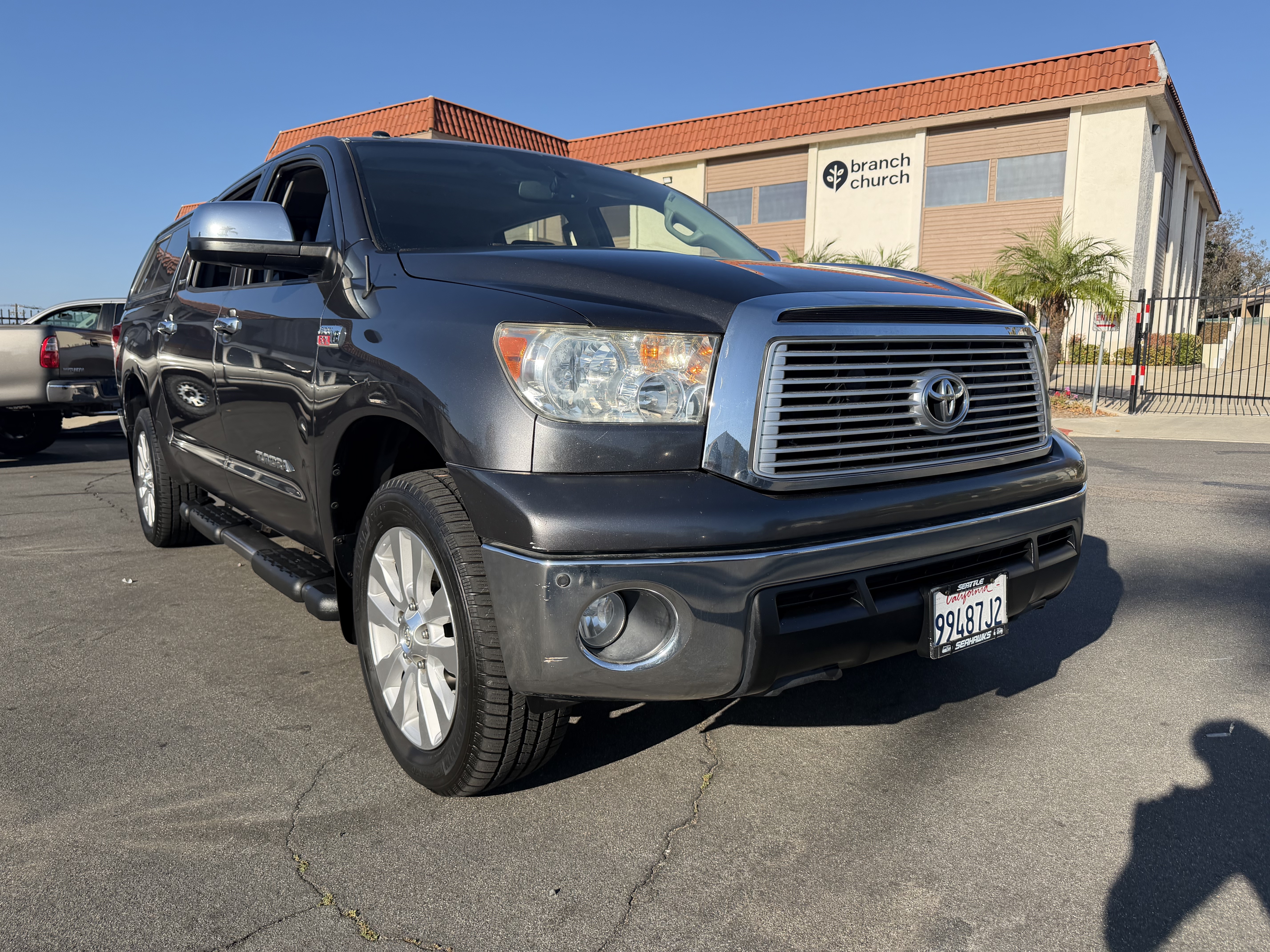Used 2013 Toyota Tundra 4x4 CrewMax Platinum image 12