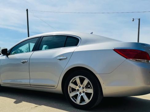 Used 2011 Buick LaCrosse CXL image 4