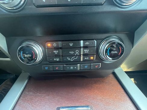 Used 2019 Ford F250 King Ranch image 16