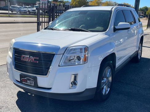 Used 2015 GMC Terrain SLT image 2