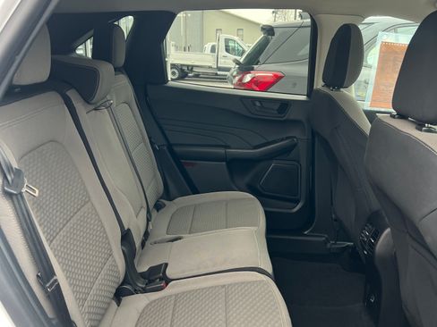 Used 2022 Ford Escape SE image 23