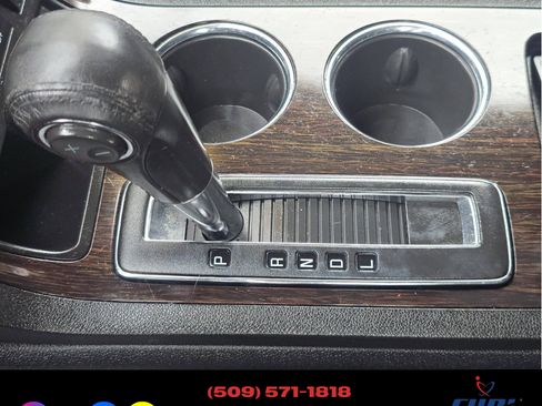 Used 2016 Chevrolet Traverse LT image 12