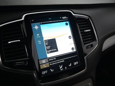 Used 2020 Volvo XC90 T6 R-Design image 31