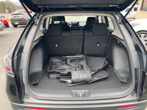 Used 2023 Honda HR-V LX image 11