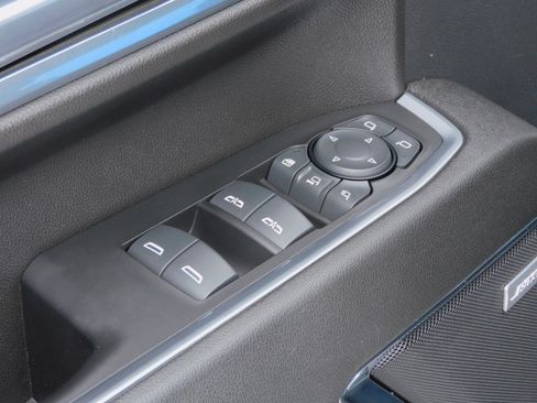 Used 2024 Chevrolet Silverado 2500 LTZ image 25