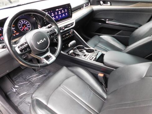 Used 2022 Kia K5 FWD EX image 10