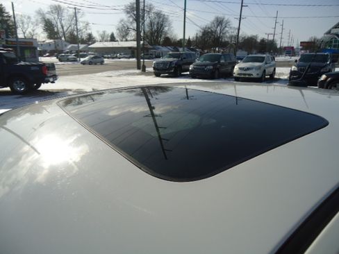 Used 2009 Ford Fusion SEL image 8