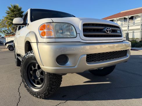 Used 2004 Toyota Sequoia SR5 image 15