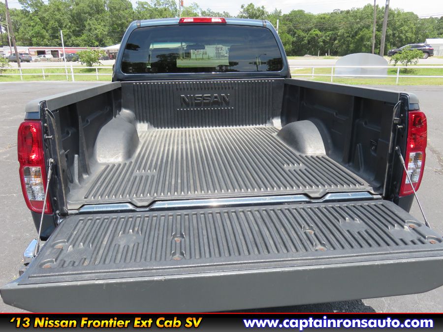 Used 2013 Nissan Frontier King Cab SV RWD image 13