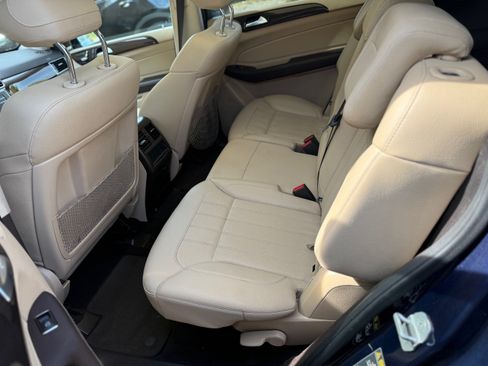 Used 2017 Mercedes-Benz GLS 450 image 9