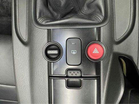 Used 2006 Honda S2000 image 12