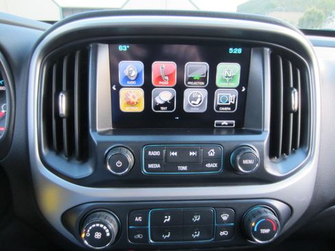 Used 2018 Chevrolet Colorado 2WD Crew Cab LT image 8