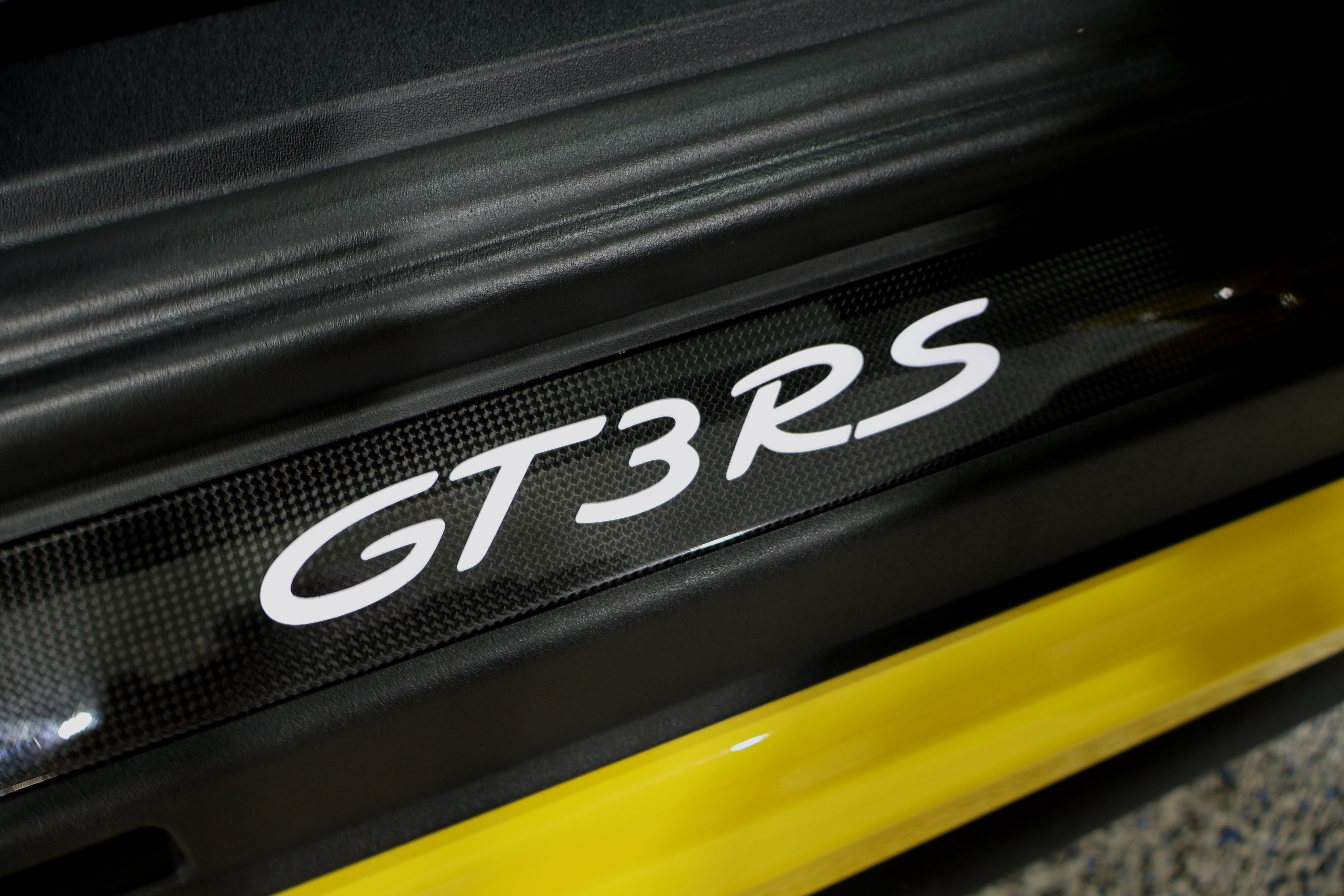 Used 2019 Porsche 911 GT3 RS RWD image 28