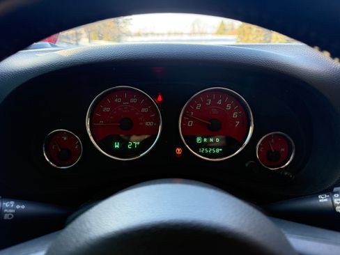 Used 2017 Jeep Wrangler Unlimited Sahara image 16