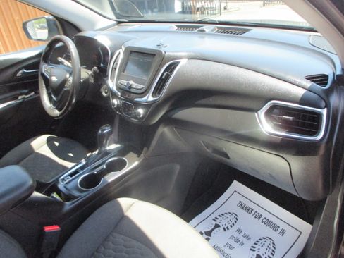 Used 2019 Chevrolet Equinox LT Sport Utility 4D FWD image 8