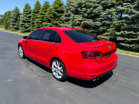 Used 2014 Volkswagen Jetta GLI Sedan FWD image 5