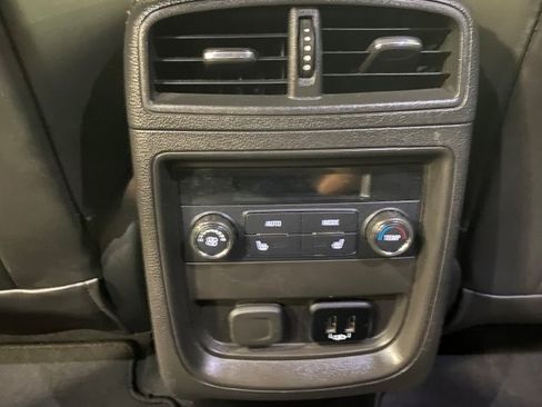 Used 2018 Buick Envision FWD Essence image 23