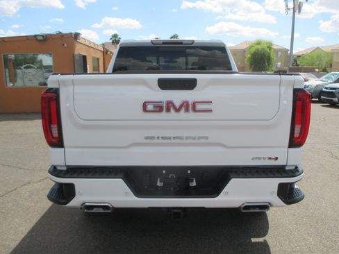 Used 2020 GMC Sierra 1500 AT4 image 15