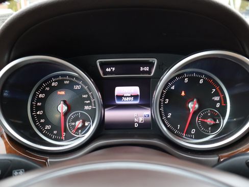 Used 2017 Mercedes-Benz GLS 450 image 17