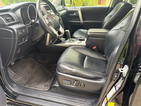 Used 2013 Toyota 4Runner 4WD image 10