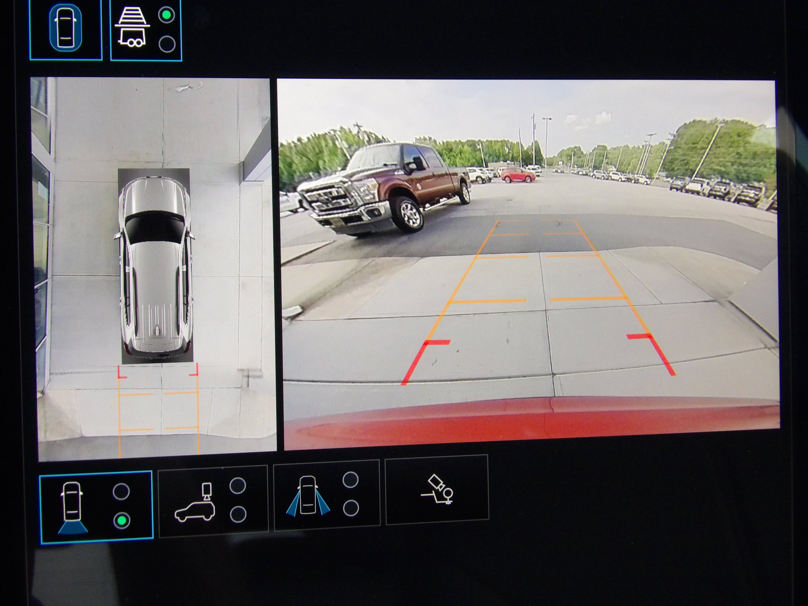 Used 2026 GMC Acadia FWD Elevation image 3