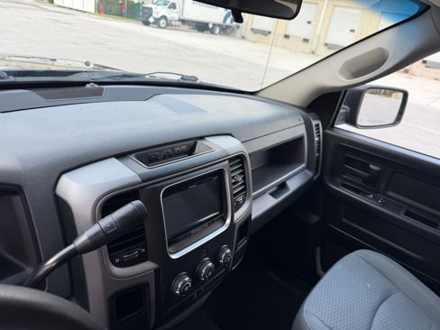 Used 2014 RAM 1500 ST RWD image 77