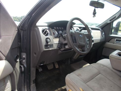 Used 2010 Ford F150 4x4 SuperCrew image 6