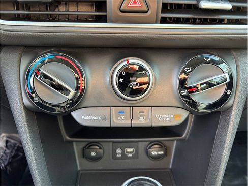 Used 2020 Hyundai Kona SE image 24