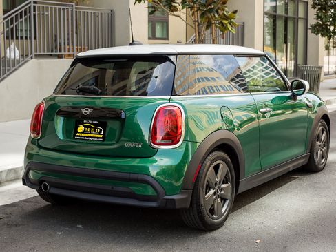 Used 2023 MINI Cooper image 6